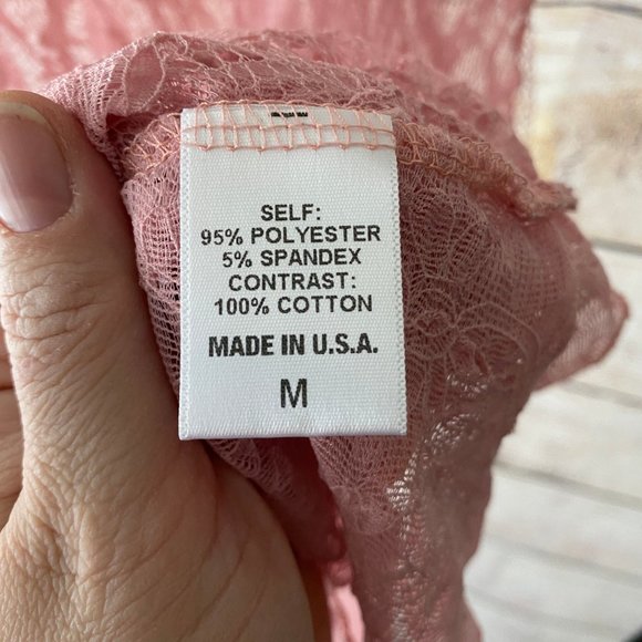 Cute pink rose lace racerback tank top Medium - Picture 4 of 5